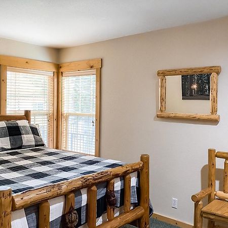 Cinnamon Teal Chalet Redmond Bagian luar foto