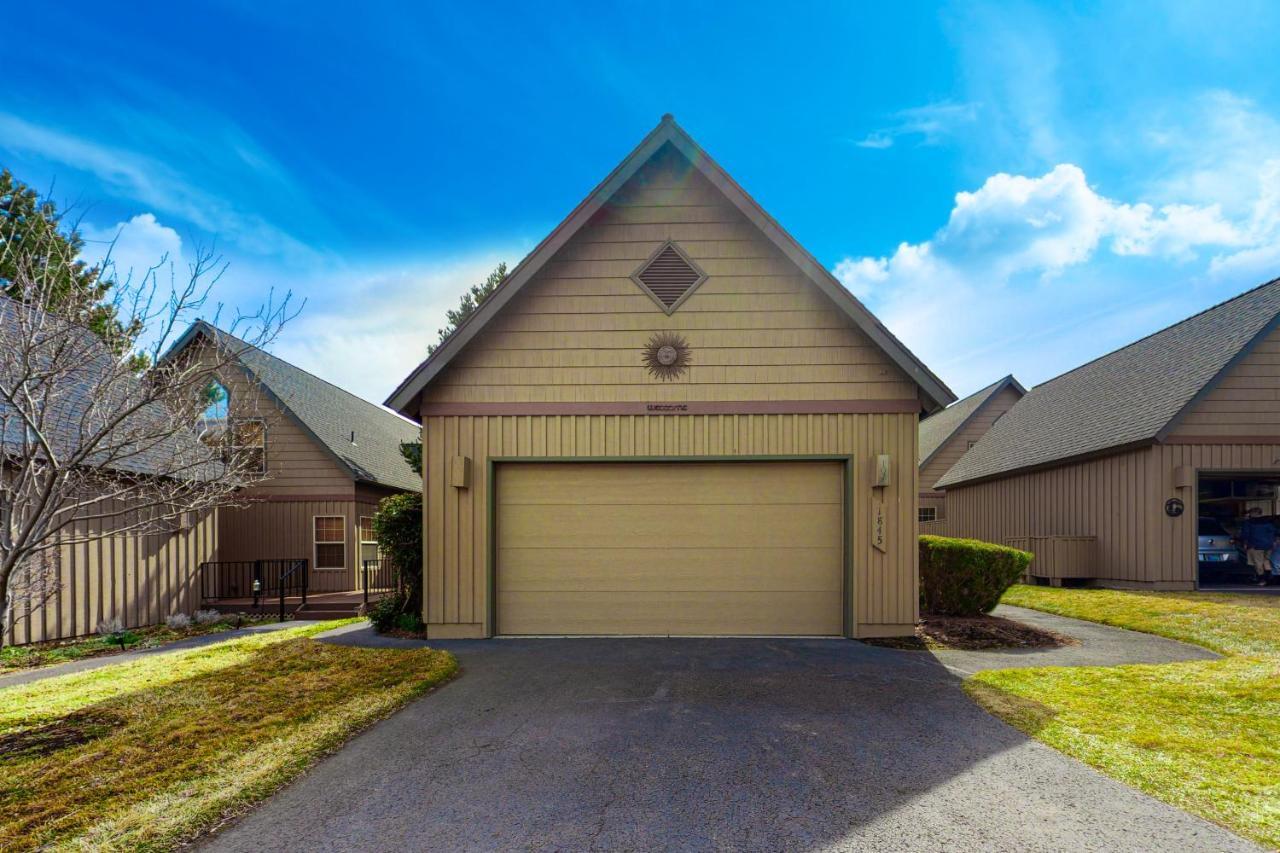 Cinnamon Teal Chalet Redmond Bagian luar foto